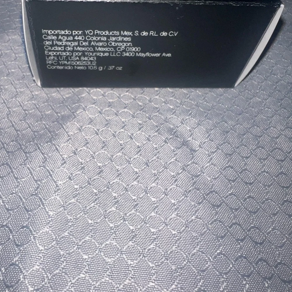 Younique Touch Behold Setting Powder - Classic Black and Cream NIB